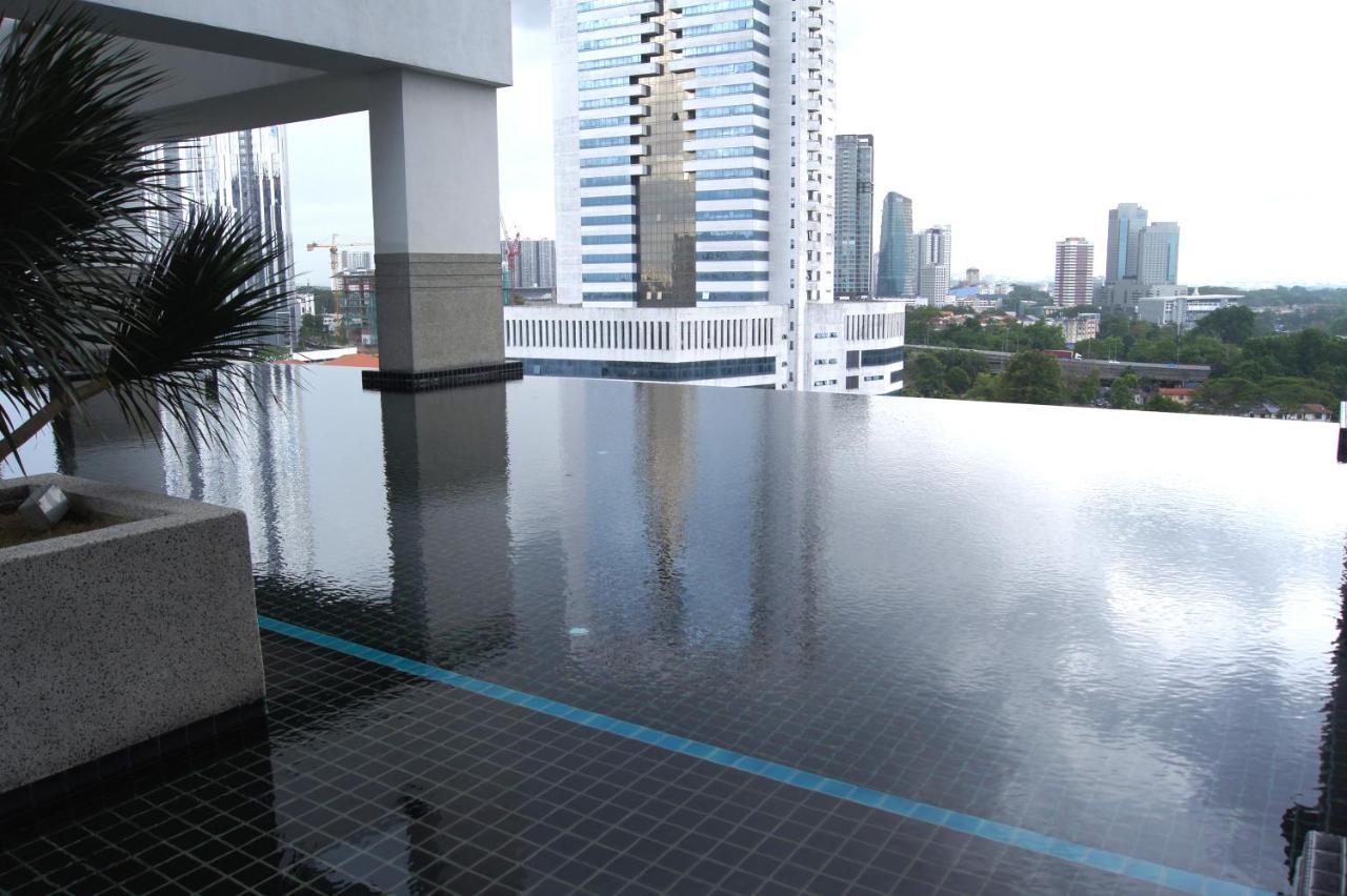 Twin Galaxy Suites By Iconic Bliss Johor Bahru Dış mekan fotoğraf