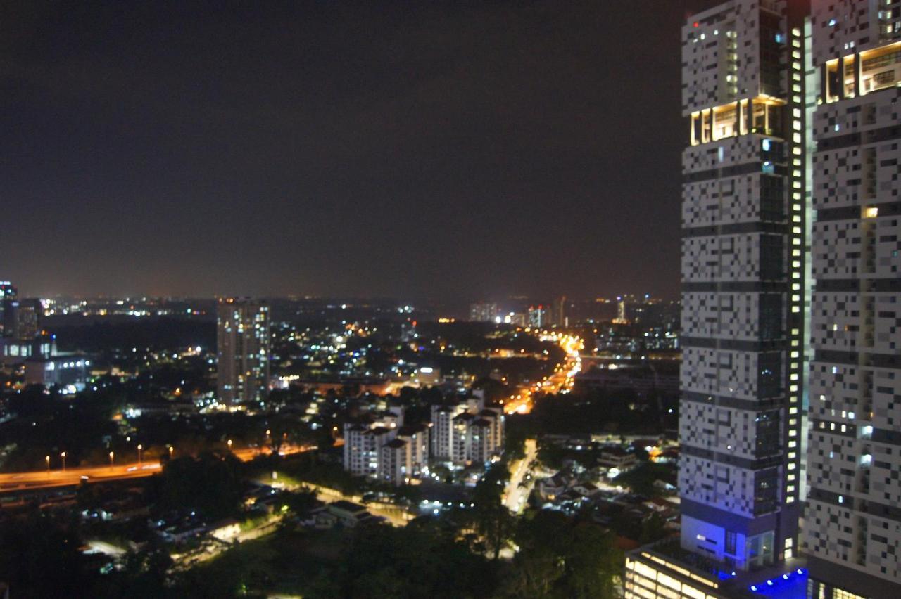 Twin Galaxy Suites By Iconic Bliss Johor Bahru Dış mekan fotoğraf